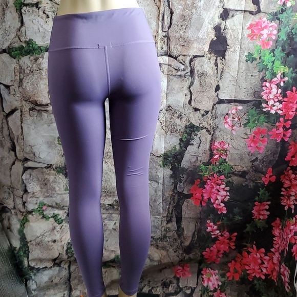 FabFitFun High Waisted Teal Leggings Size M - Picture 3 of 7